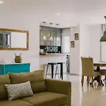 Precioso Con Terraza Frente Al Golf Бенальмадена